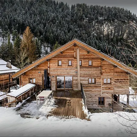 Saint Joseph - Ovo Network Chalet